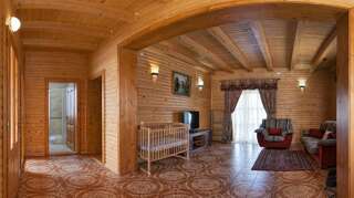 Дома для отпуска Solnce Karpat Поляна Коттедж с видом на горы-25