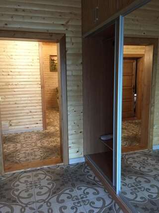 Дома для отпуска Solnce Karpat Поляна Коттедж с видом на горы-35