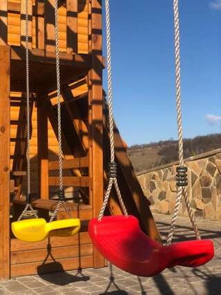 Дома для отпуска Solnce Karpat Поляна Коттедж с видом на горы-56