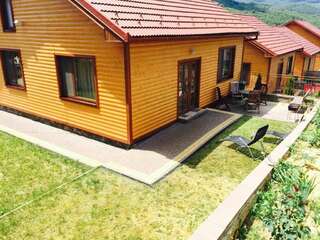 Дома для отпуска Solnce Karpat Поляна Коттедж с видом на горы-95